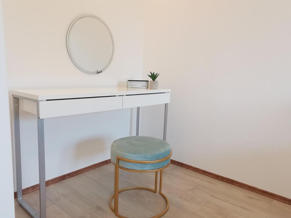 Apartment Pineta With Terrace & Park Wood View Pula Exteriér fotografie